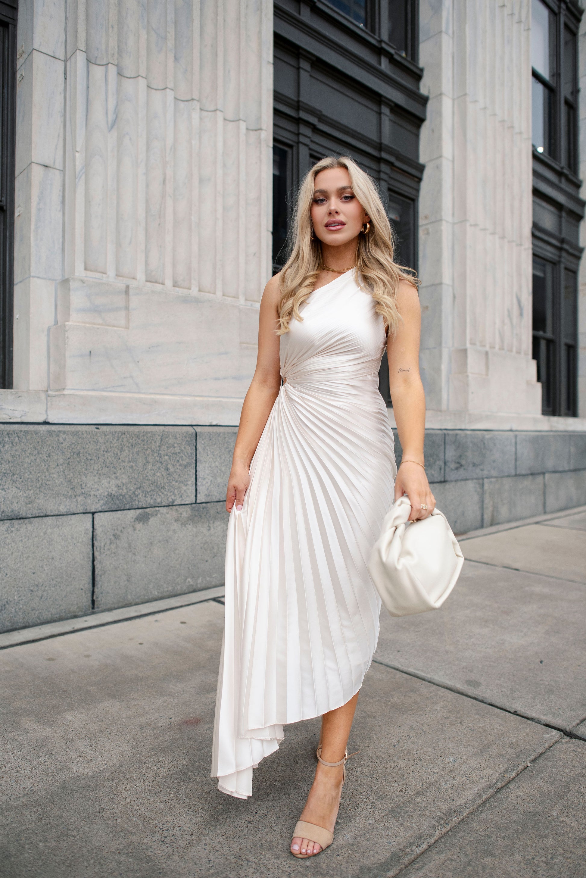 Monroe Pearl Maxi Dress – JO+CO Newburgh Monroe Pearl Maxi Dress – JO+CO Newburgh